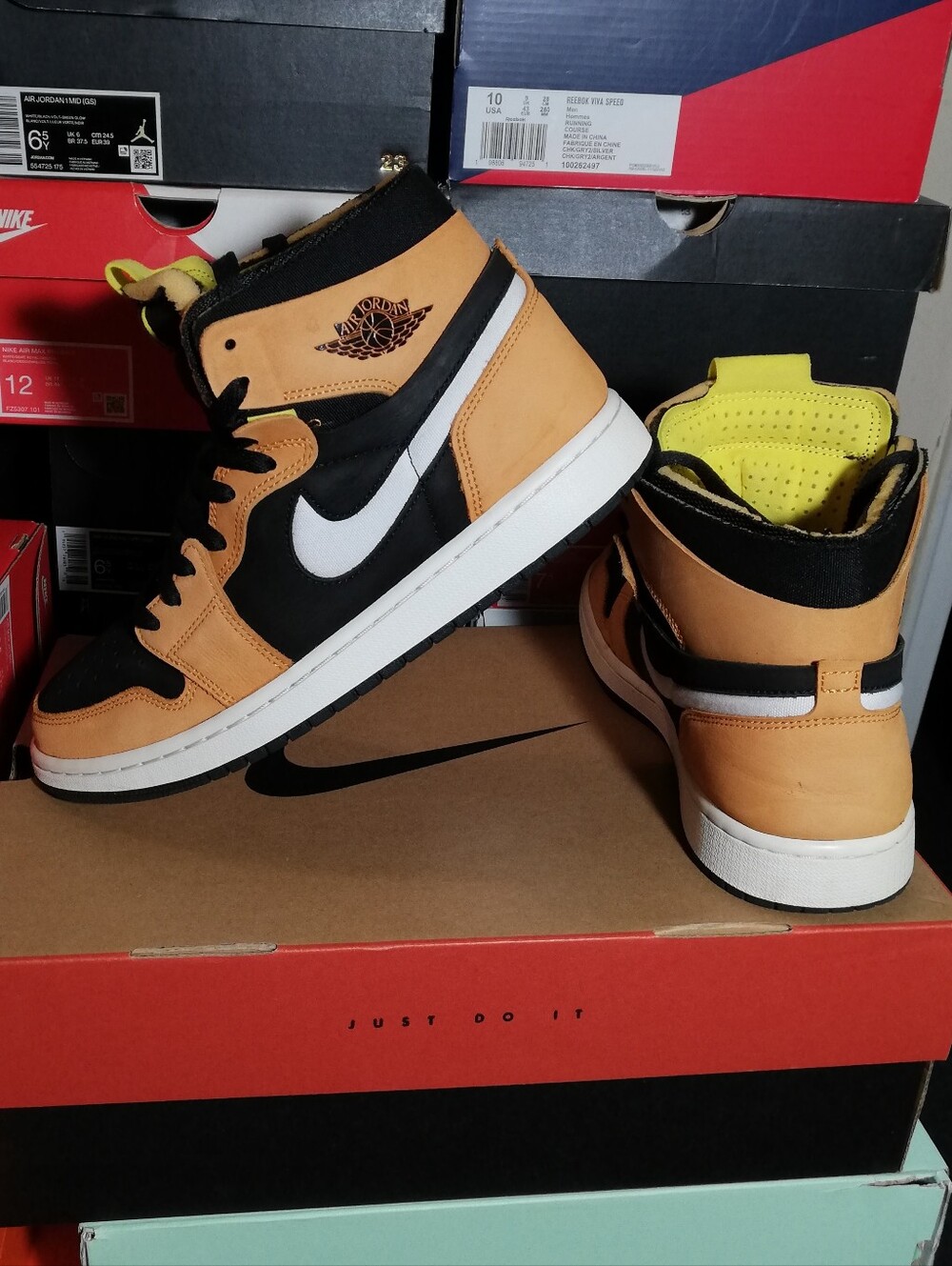 AIR JORDAN 1 HIGH ZOOM CMFT MEN US SZ 9.5 GREAT COND